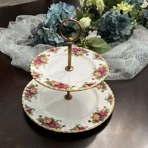 Royal Albert old country roses brand new never used 2 tier cake stand.